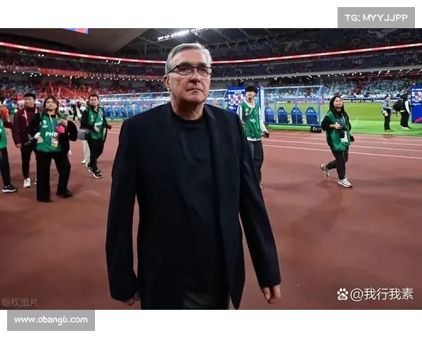 德媒:帕利尼亚离队后戴伯尔或将获得更多机会担任中场核心 德媒:帕利尼亚离队后戴伯尔或将获得更多机会担任中场核心